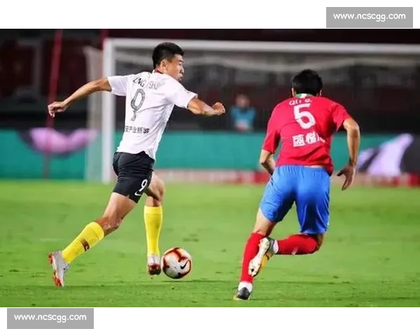 现代足球战略体系构建与攻防转换艺术解析及球队整体协同发展路径研究 现代足球战略体系构建与攻防转换艺术解析及球队整体协同发展路径研究